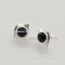 Venta al por mayor 925 pendientes de plata esterlina Natural Onyx Negro Gemstone pendientes en joyería bisel Fabricante